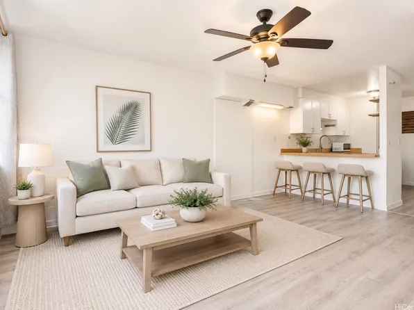 46-259 Kahuhipa St #B301, Kaneohe, HI 96744