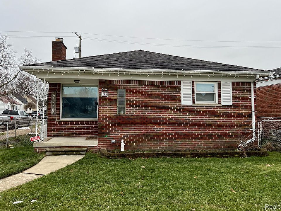 1st image of 555 Saint Johns St