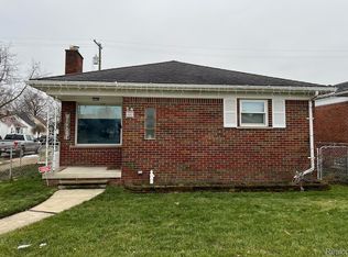 555 Saint Johns St, Wyandotte, MI 48192
