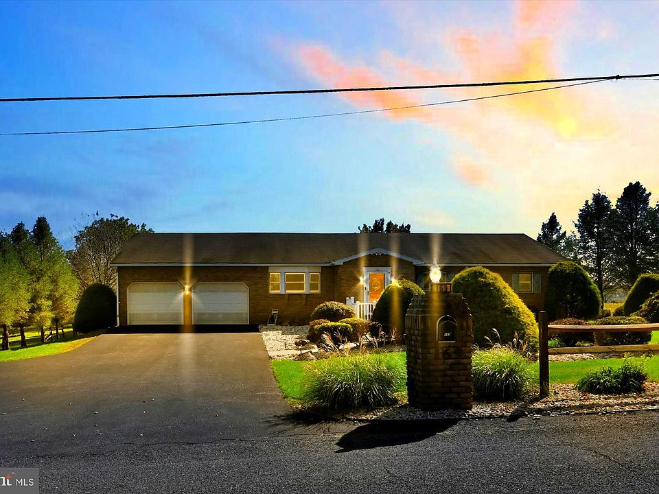 169 Morningside Dr, Pottsville, PA 17901 Zillow