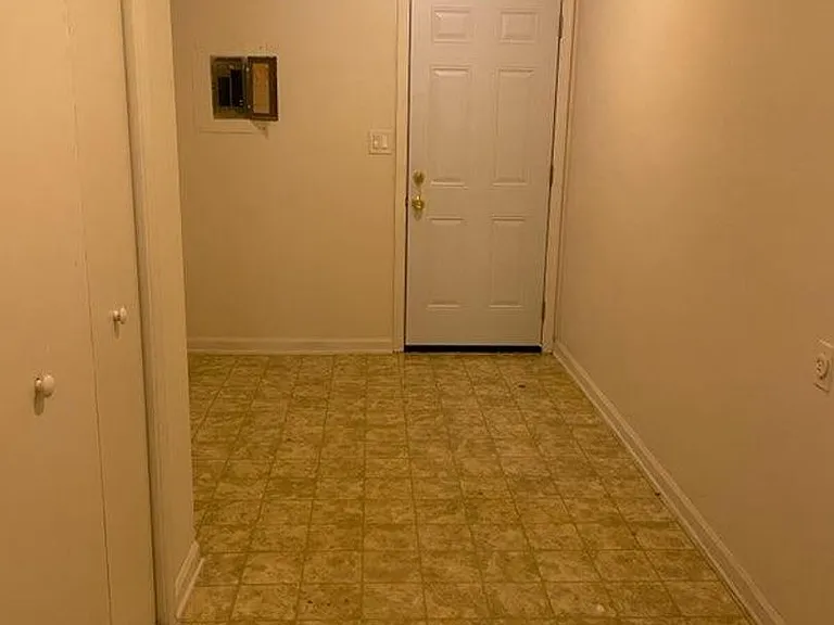 6057 Camellia Dr — Photo 8