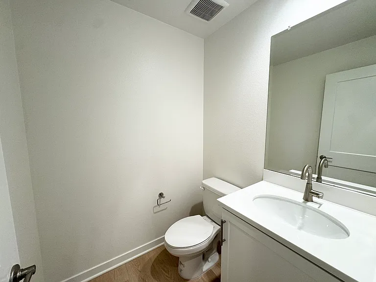 2554 Delphinium Ln — Photo 13