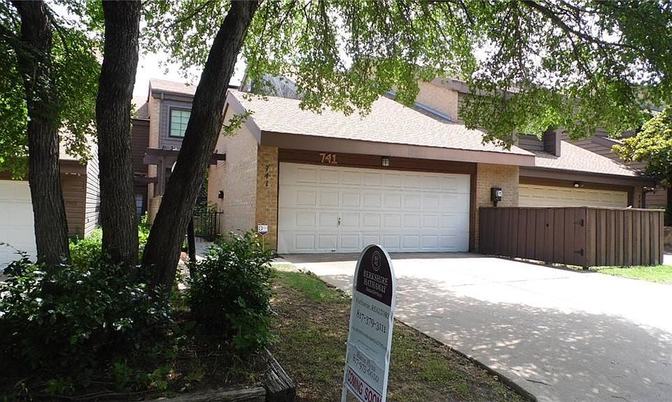 1st image of 741 Oakwood Trl