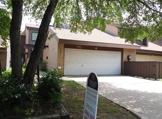 741 Oakwood Trl, Fort Worth, TX 76112