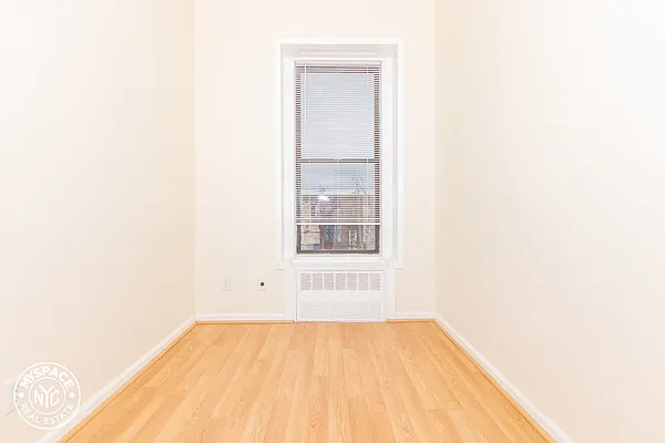 Rented by MySpaceNYC | media 11