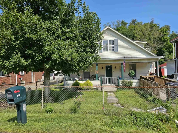 554 Limestone Rd, Clarksburg, WV 26301