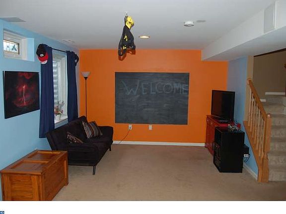 5th image of 24 S Cummings Dr