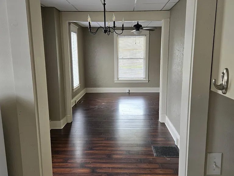 221 W Main St #221 — Photo 3