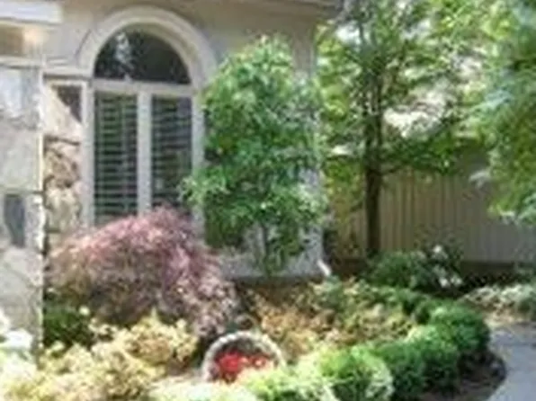4845 Cliffside Dr #1, West Bloomfield, MI 48323