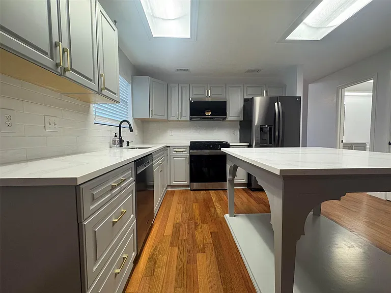 6608 Mesa Hollow Dr — Photo 5