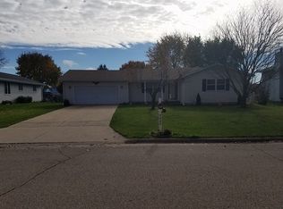3422 Spruce St, Janesville, WI 53546