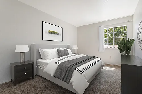 Plymouth Manor Apts Photo 1