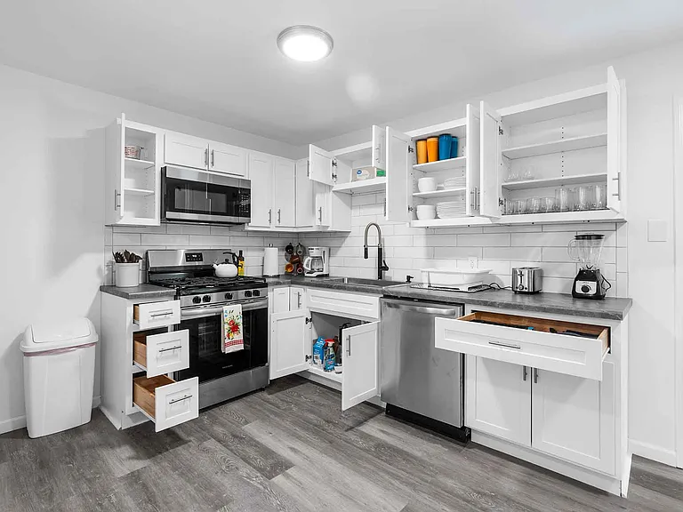 2633 Garham Dr — Photo 11