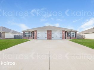5008 Thomas St #A, Siloam Springs, AR 72761
