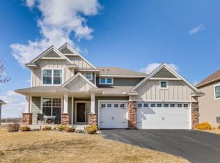 6611 Alverno Ln, Inver Grove Heights, MN 55077