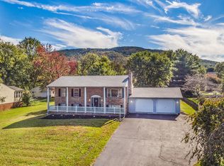 175 Apple Tree Rd, Roanoke, VA 24019