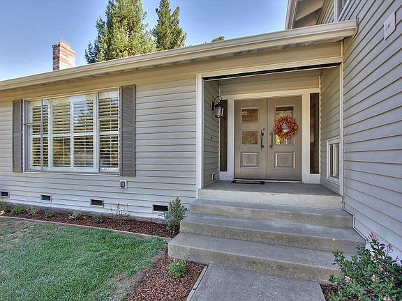 5th image of 16241 Paradise Valley Ln