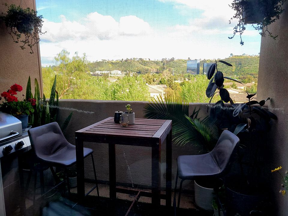 1st image of 2740 Escala Cir