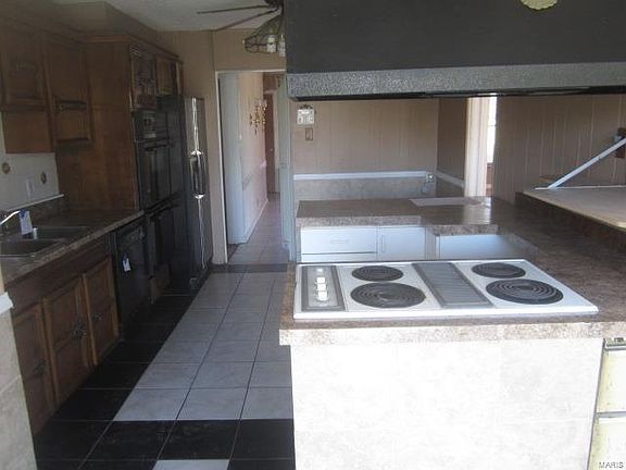 3rd image of 1119 W Parkedge Ln