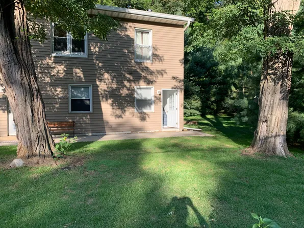 2403 Meadow Ave, East Peoria, IL 61611