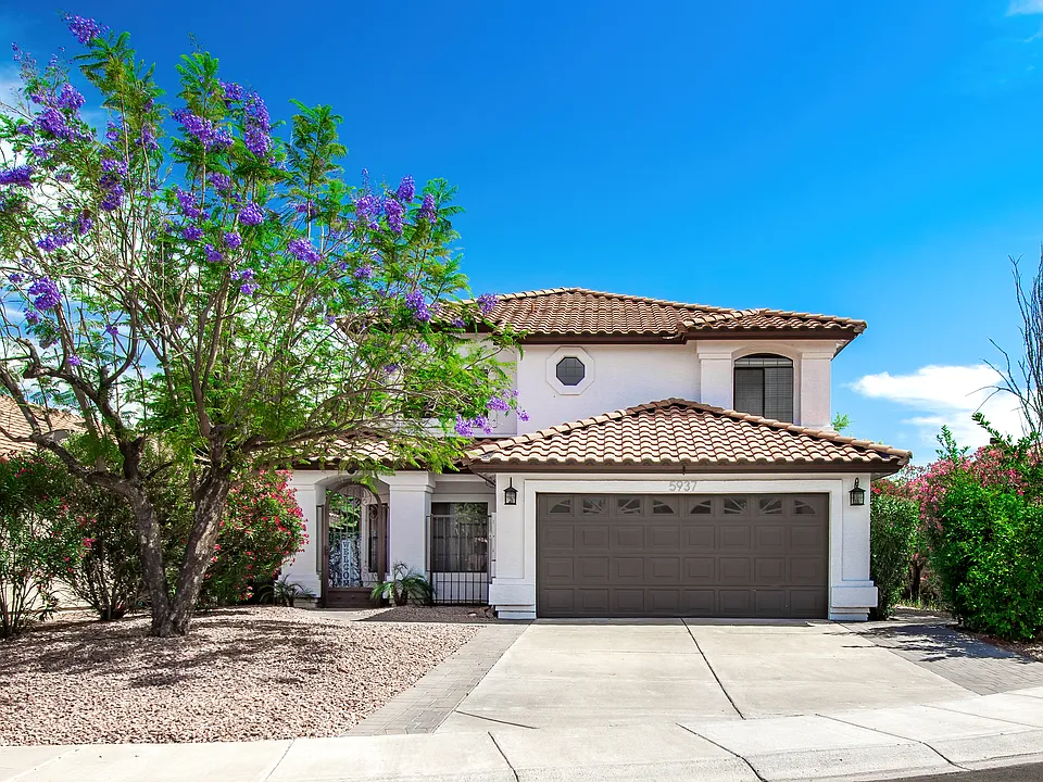 5937 E Kelton Ln