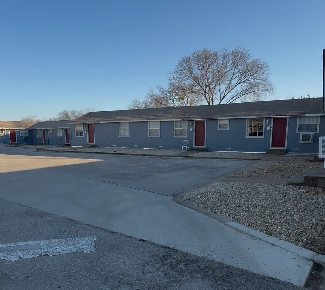 2 bed, 572 sqft, $775 — Photo 1