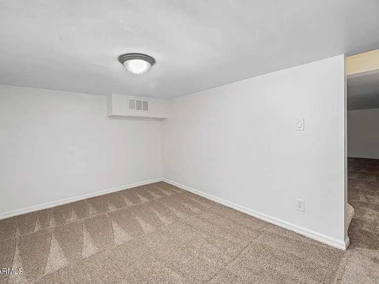 3949 E Earll Dr #14 — Photo 21