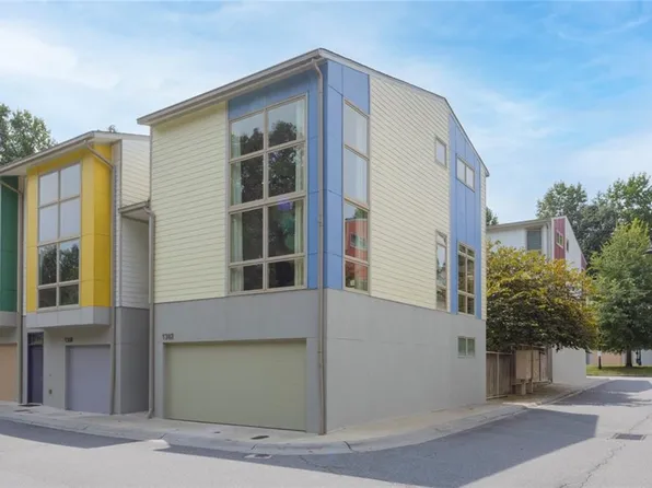 1362 Peter Haughton Way NW, Atlanta, GA 30318