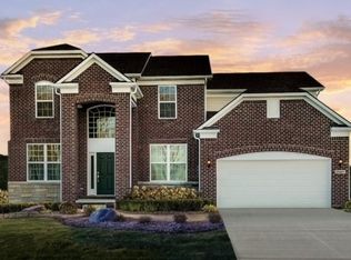 16591 Adelaide Dr, Macomb, MI 48044