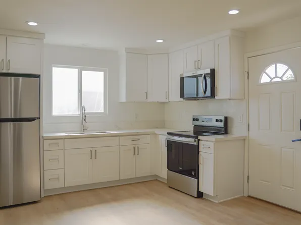 1403 W Elder Ave #A, Santa Ana, CA 92704