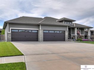 1852 Blue Sage Pkwy, Elkhorn, NE 68022