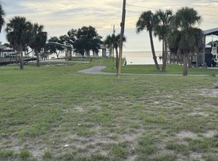 95 W 3rd Ave, Horseshoe Beach, FL 32648