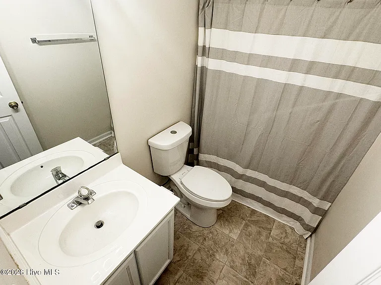 2711 Ashby Dr — Photo 9