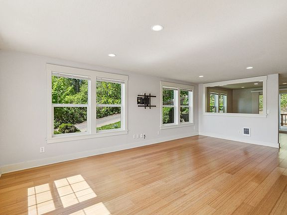 3rd image of 2608 5th Ave #2602