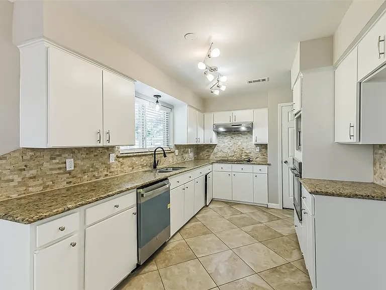 13438 Wiley Martin Dr — Photo 17