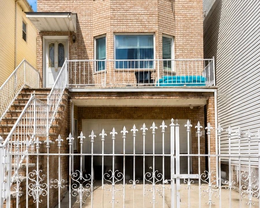 1st image of 72 Zabriskie St APT 2