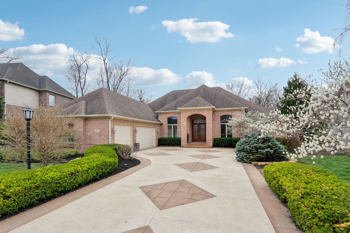 Geist Ridge Dr-S0104-001.jpg
