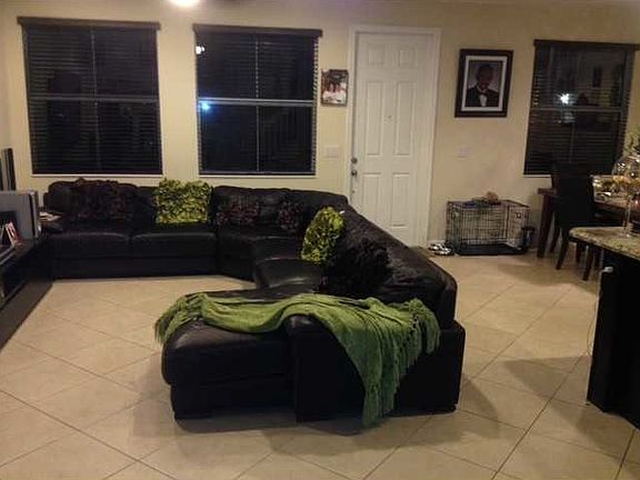 5th image of 2939 Cascada Isle Way