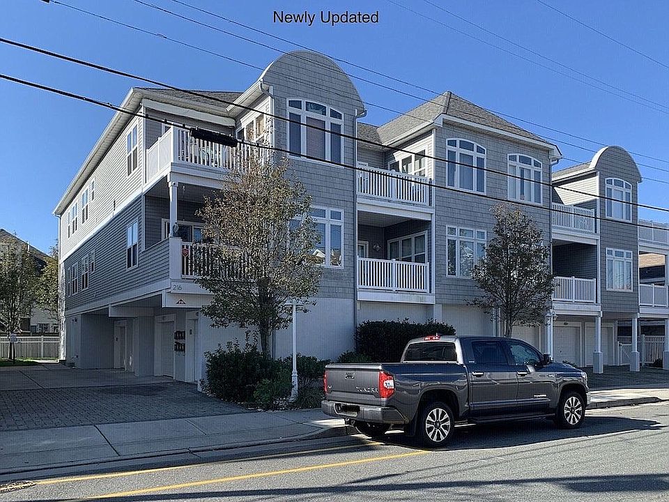 1st image of 216 E Roberts Ave Unit 1