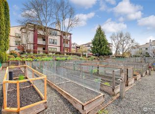 3935 226th Pl SE APT 314, Issaquah, WA