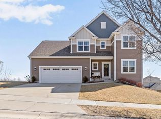 3042 Nostalgic Ct, Hubertus, WI 53033