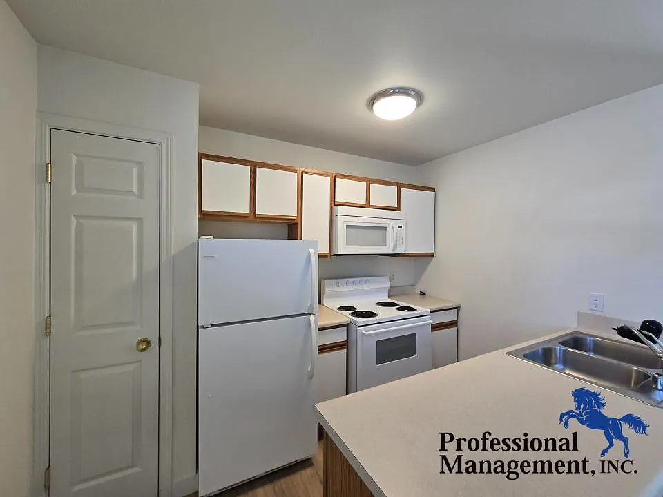 1 bed, 1.0 bath, 650 sqft, $1,200 — Photo 4