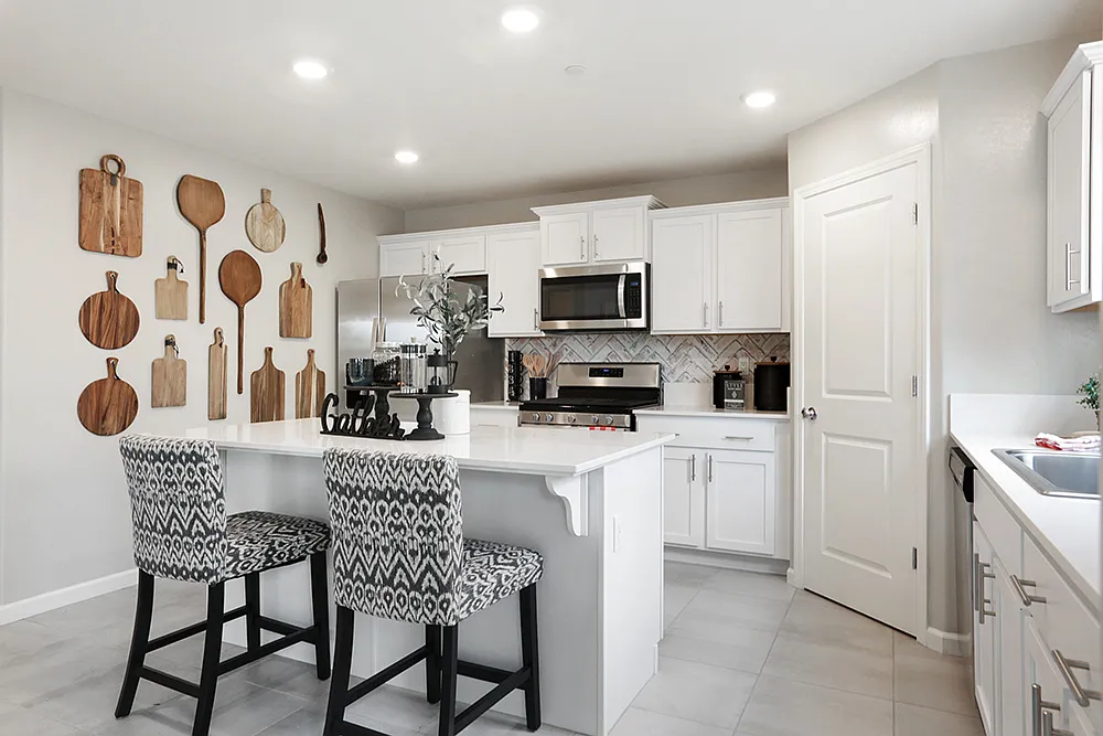 5 bed, 3.5 bath, 2554 sqft, $3,000 — Photo 4