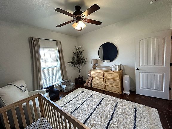 4th image of 1015 Woodland Dr