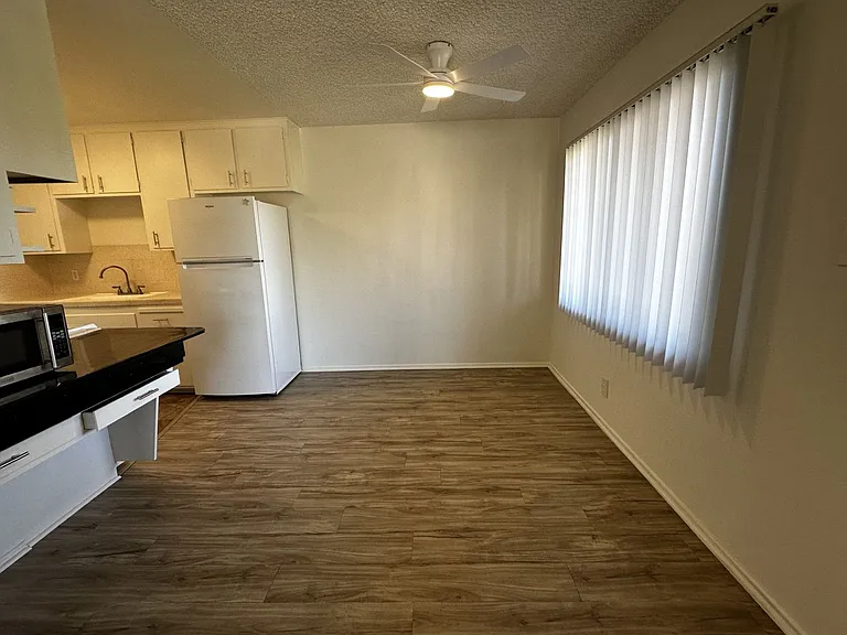 1156 Alameda Ave — Photo 6