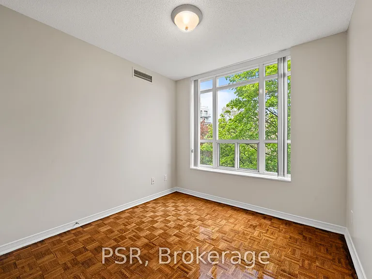 515 Rosewell Ave #312 — Photo 11
