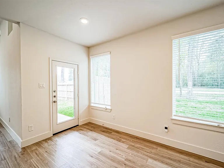 2523 Appian Way #B — Photo 15