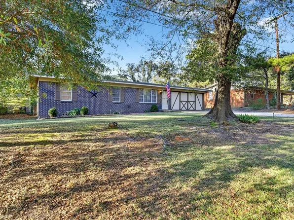 620 Valle Vista Dr, Athens, TX 75751