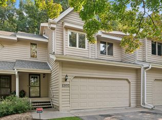 6995 Edenvale Blvd, Eden Prairie, MN 55346