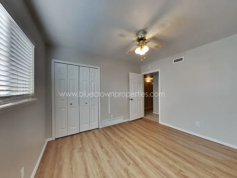 4 bed, 2.0 bath, 2159 sqft, $2,995 — Photo 3